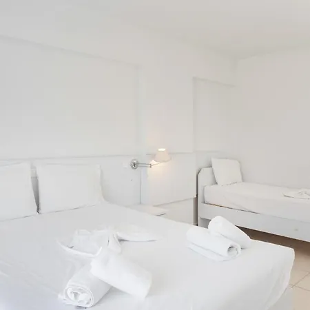 Apartment Evripides Triple 1 *