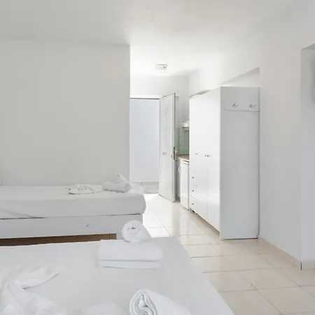 Apartment Evripides Triple 1